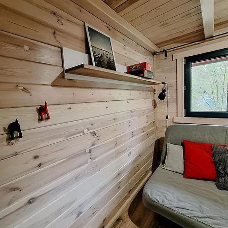 Cudnie Tu - Wdzydze Hébergement de vacances *