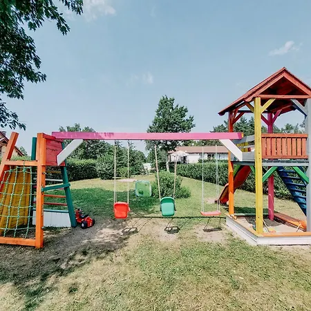 Cudnie Tu - Wdzydze Hébergement de vacances