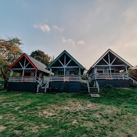 度假居 Cudnie Tu - Wdzydze 韦茨泽基斯韦斯基